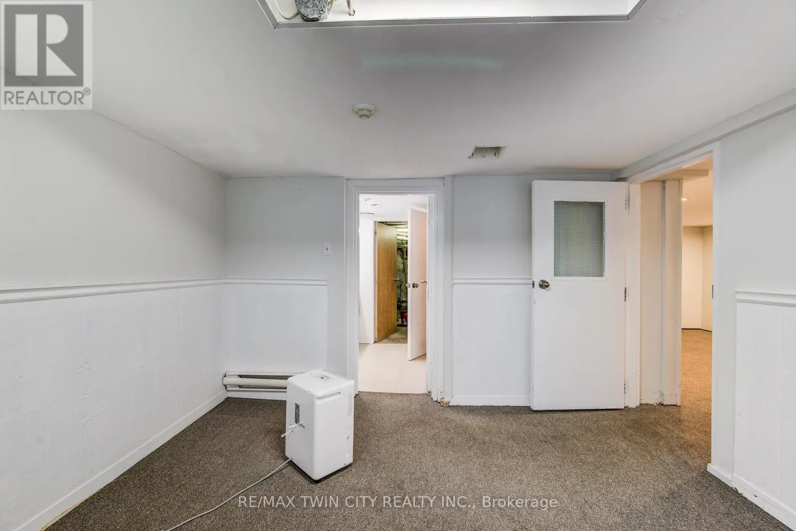 19 SCHNEIDER AVENUE