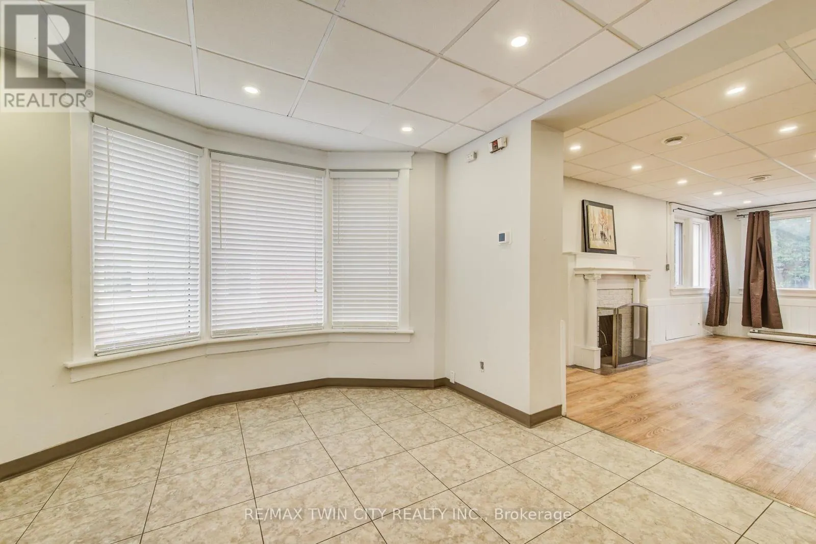 19 SCHNEIDER AVENUE
