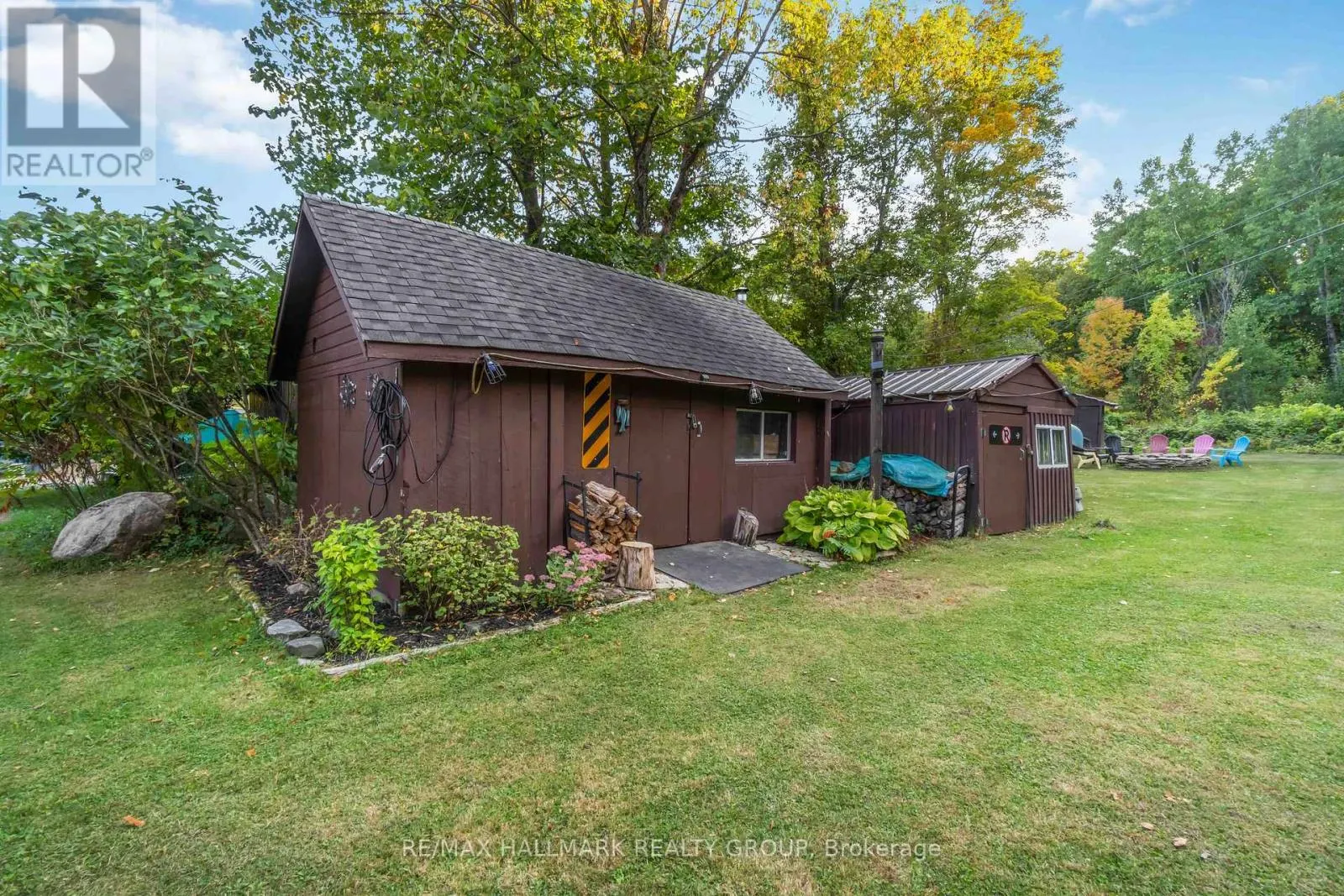 6 ALGONKIN TRAIL