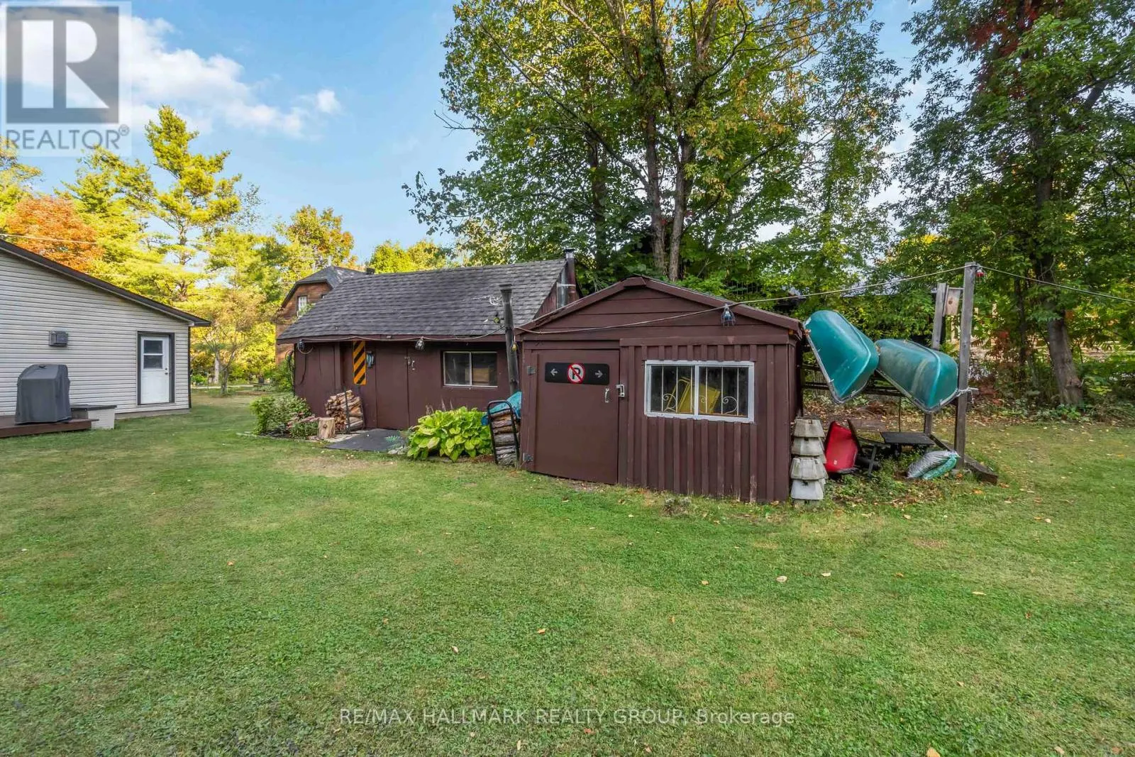 6 ALGONKIN TRAIL