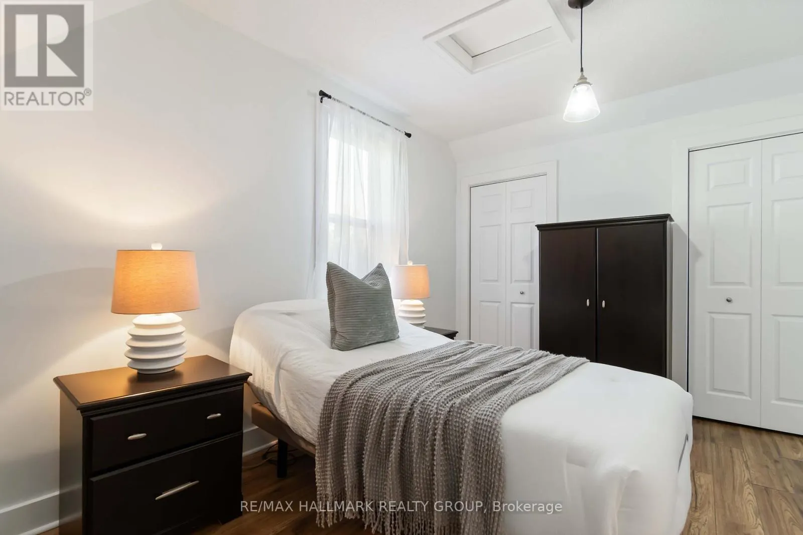 6 ALGONKIN TRAIL
