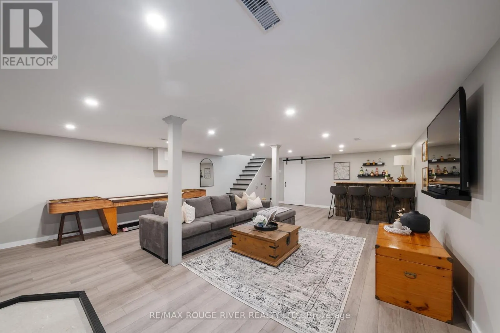 566 COTTINGHAM ROAD