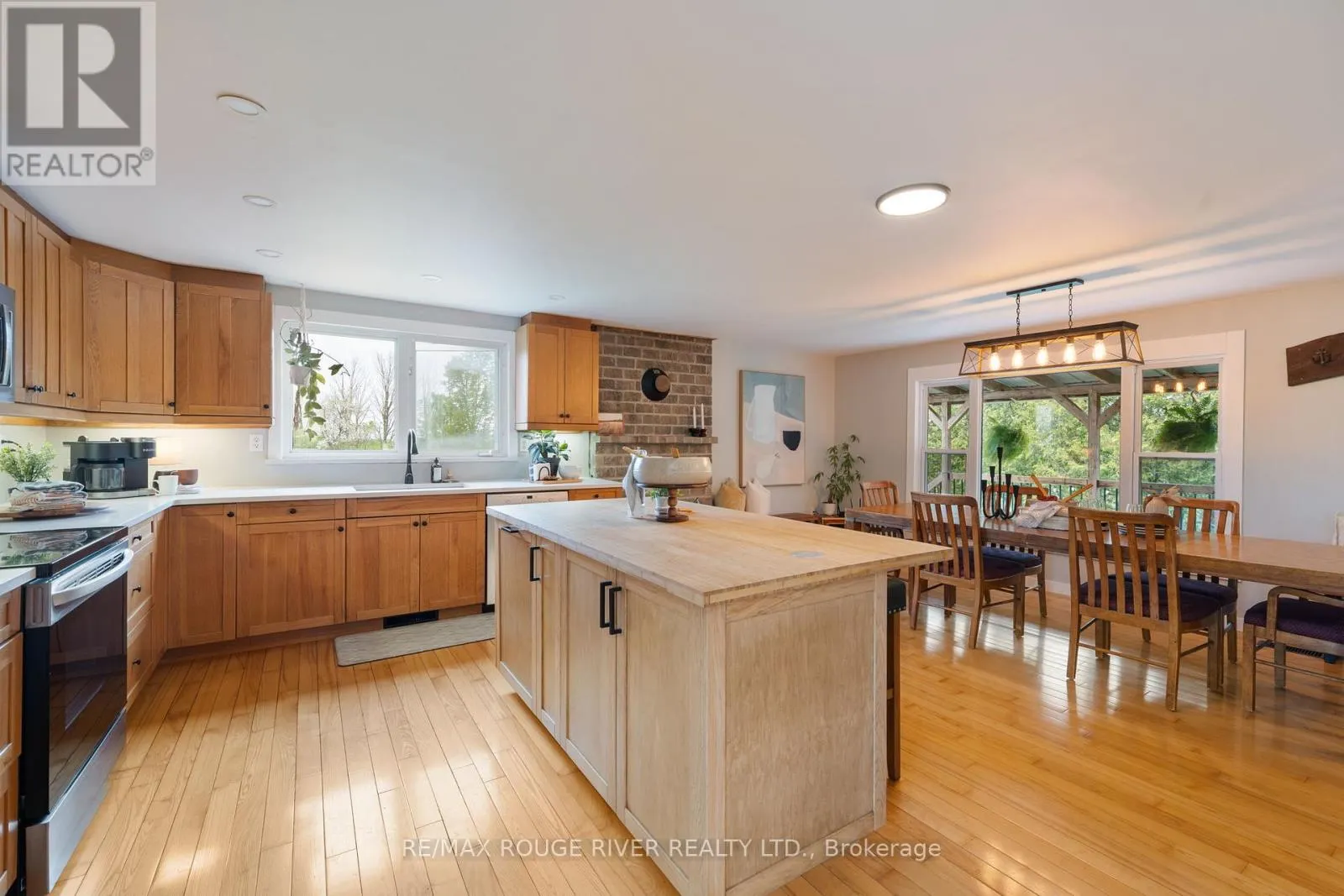566 COTTINGHAM ROAD