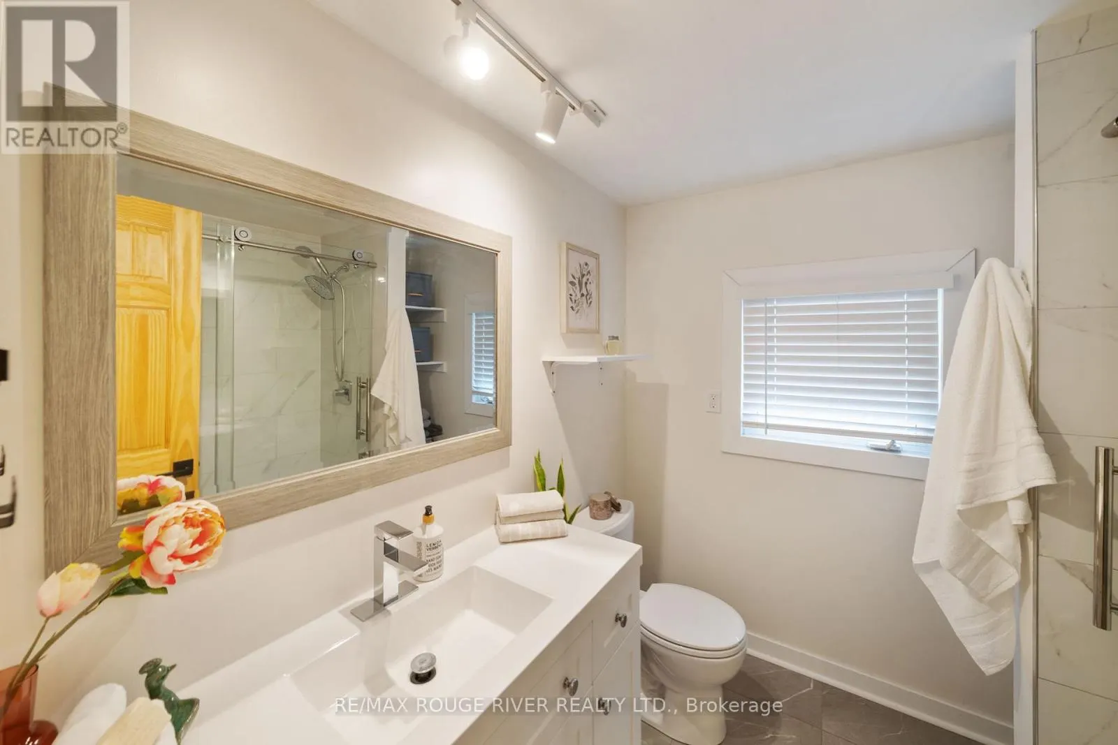 566 COTTINGHAM ROAD
