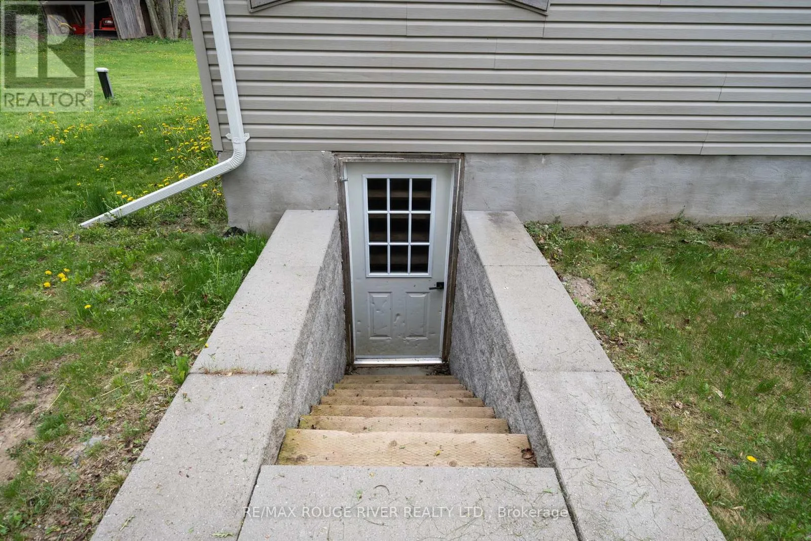 566 COTTINGHAM ROAD