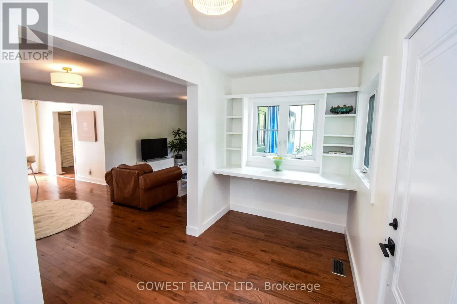 98 DELATER STREET