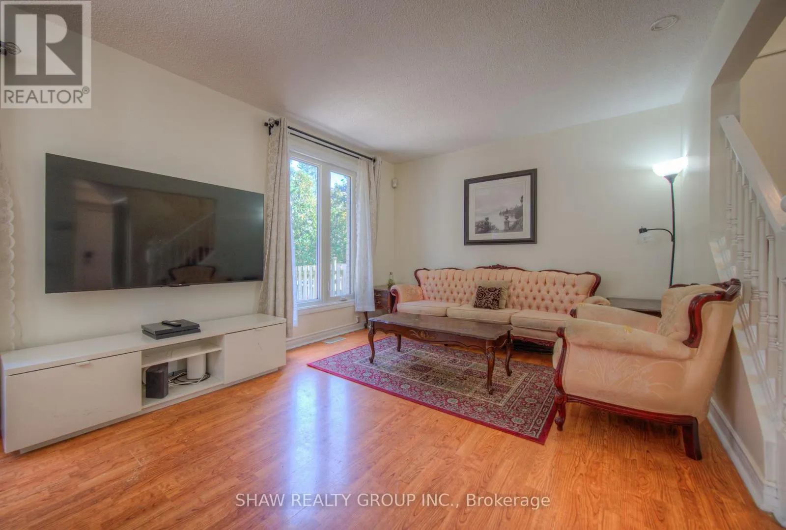 15 GLENDAN COURT