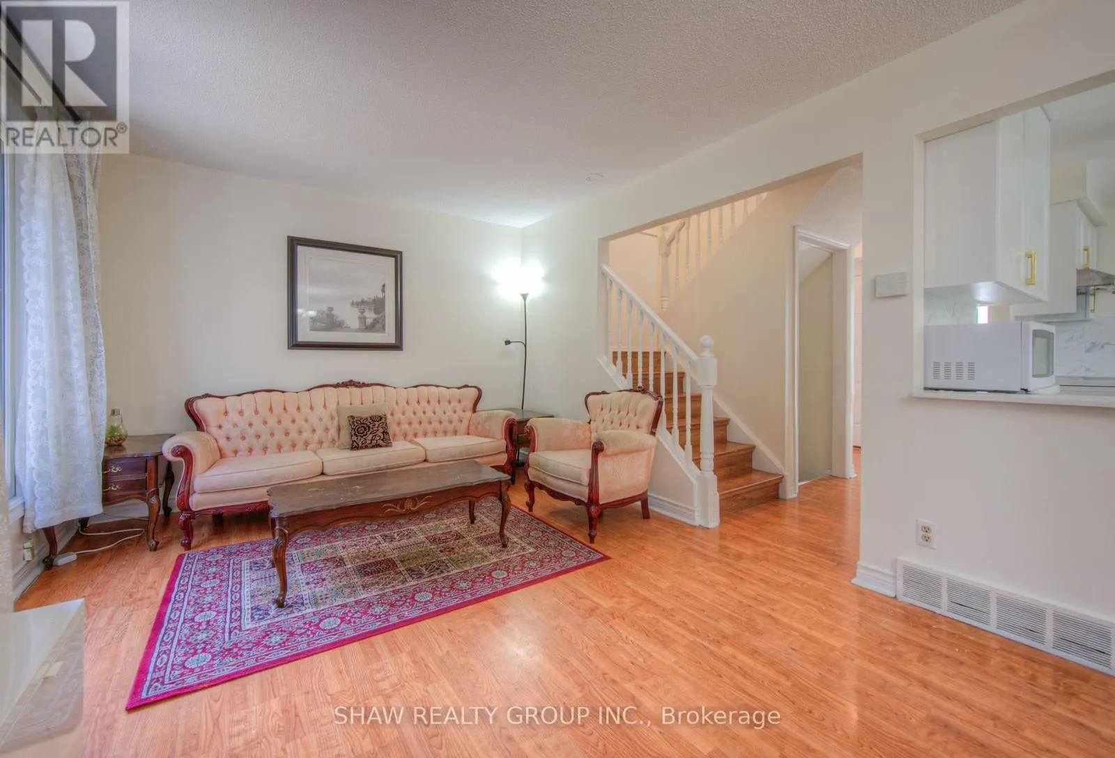 15 GLENDAN COURT