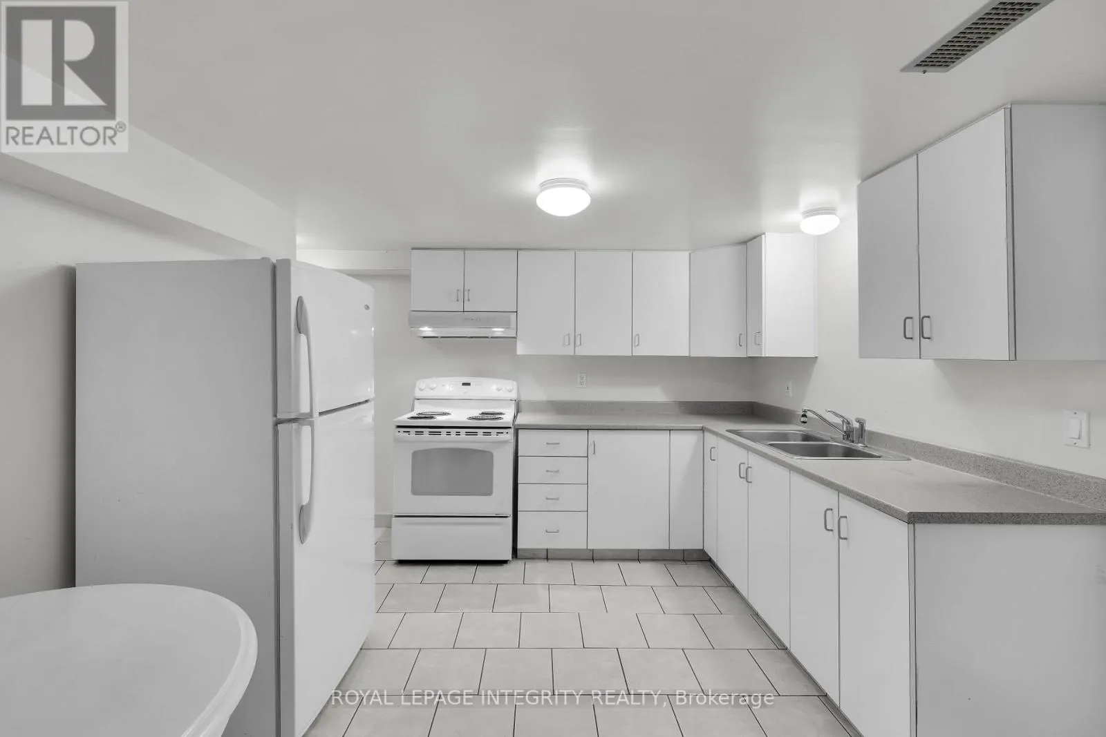 1979 JASPER AVENUE