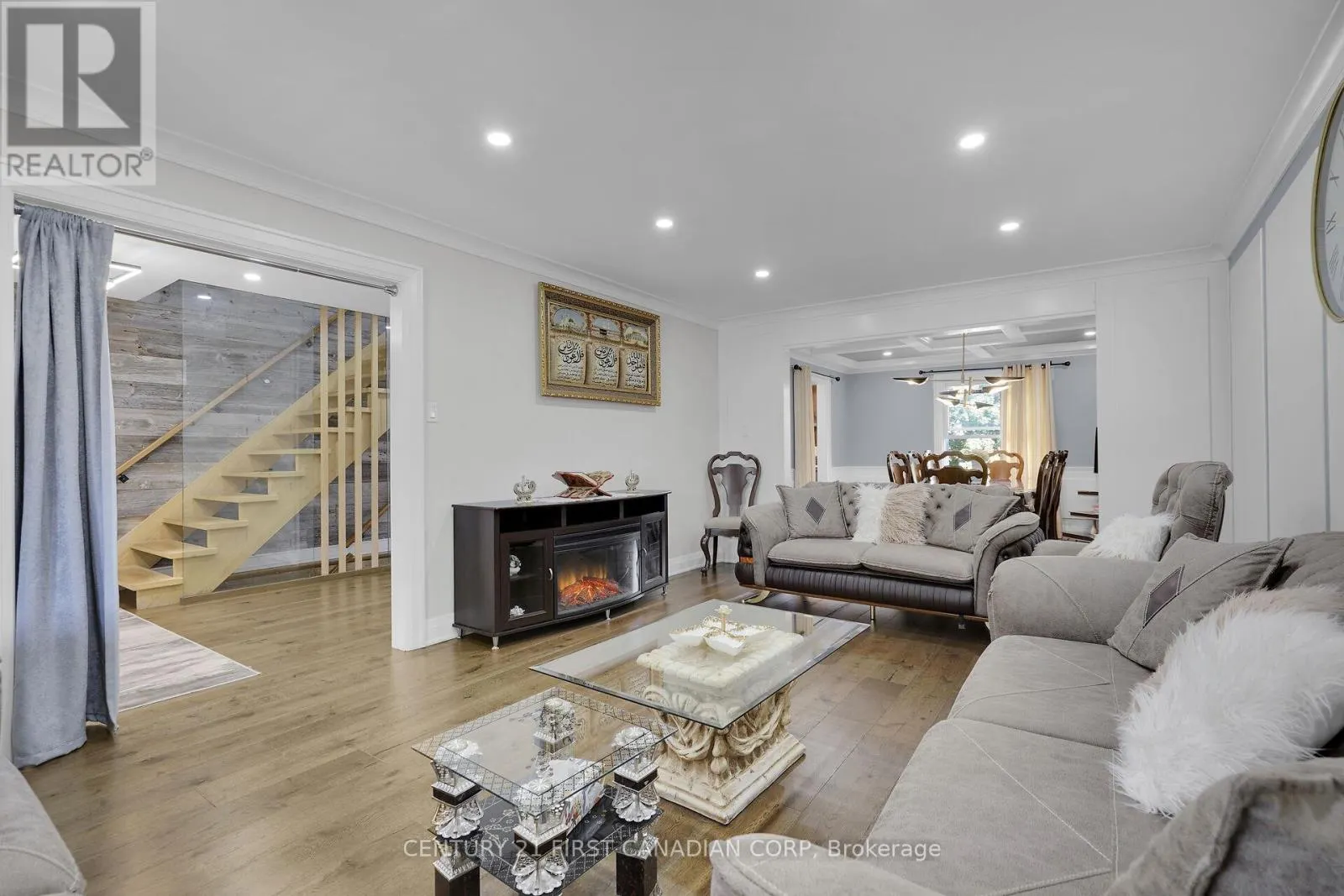 1027 FLINTLOCK COURT N