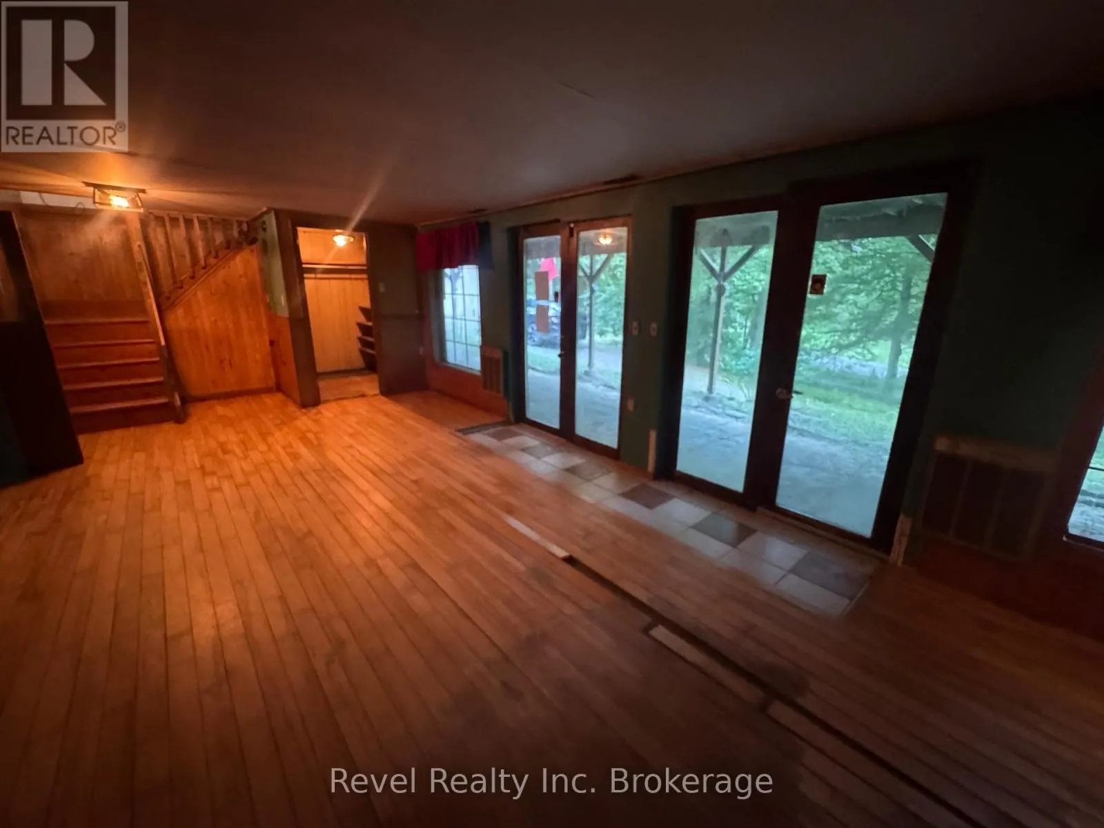 1670 FOREST LAKE ROAD