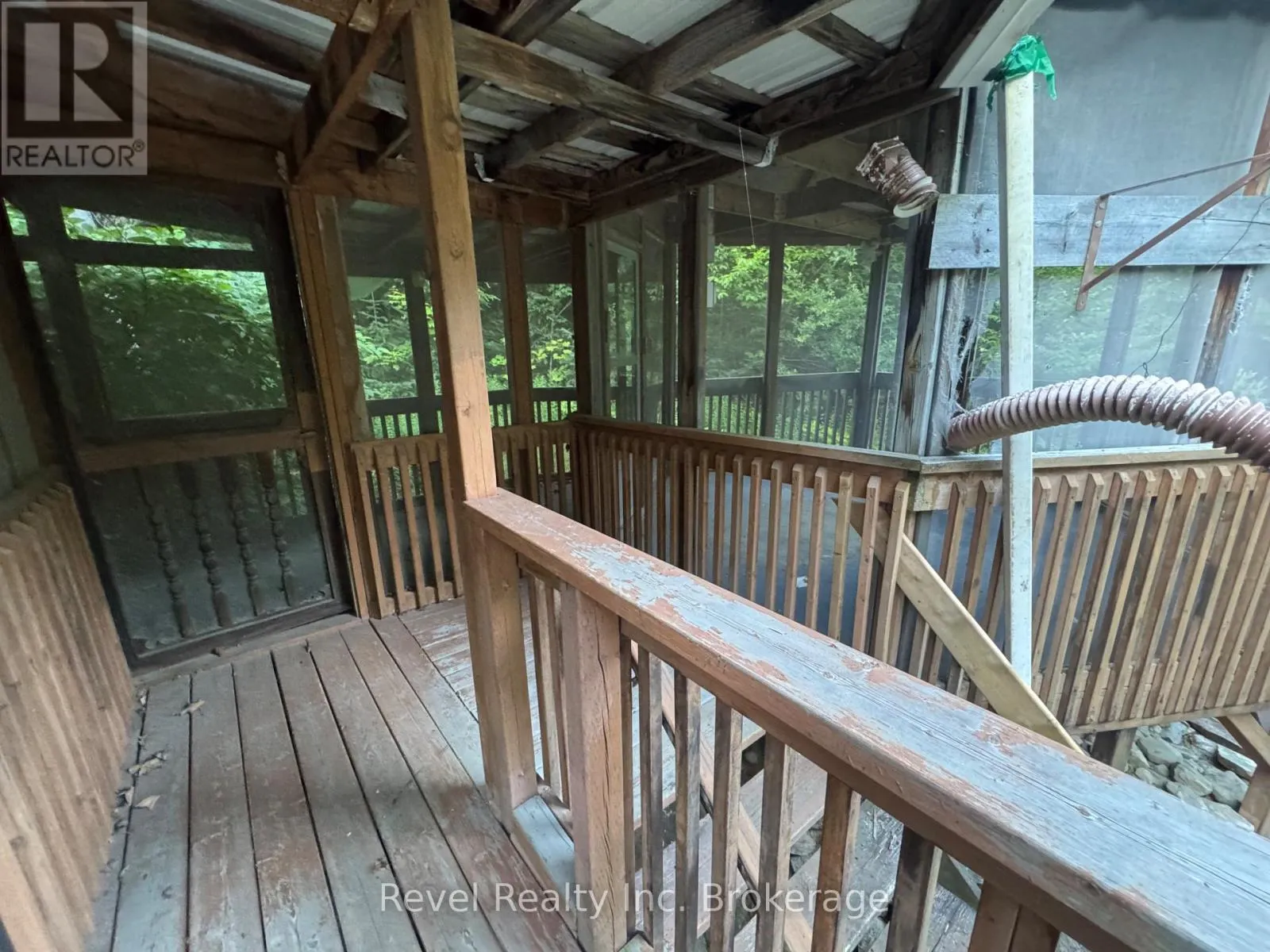 1670 FOREST LAKE ROAD