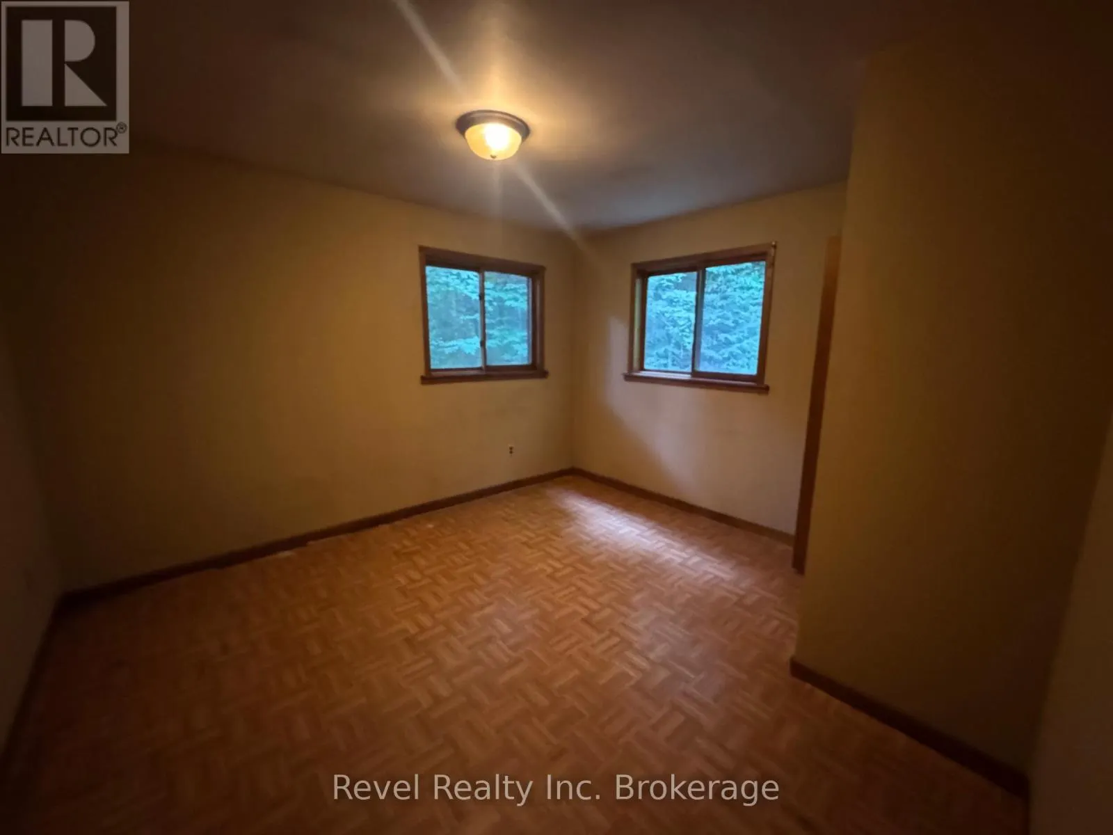 1670 FOREST LAKE ROAD