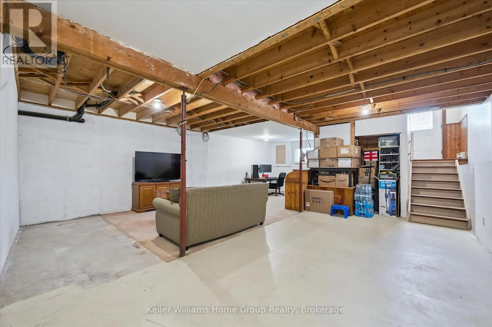 230 GORDON STREET