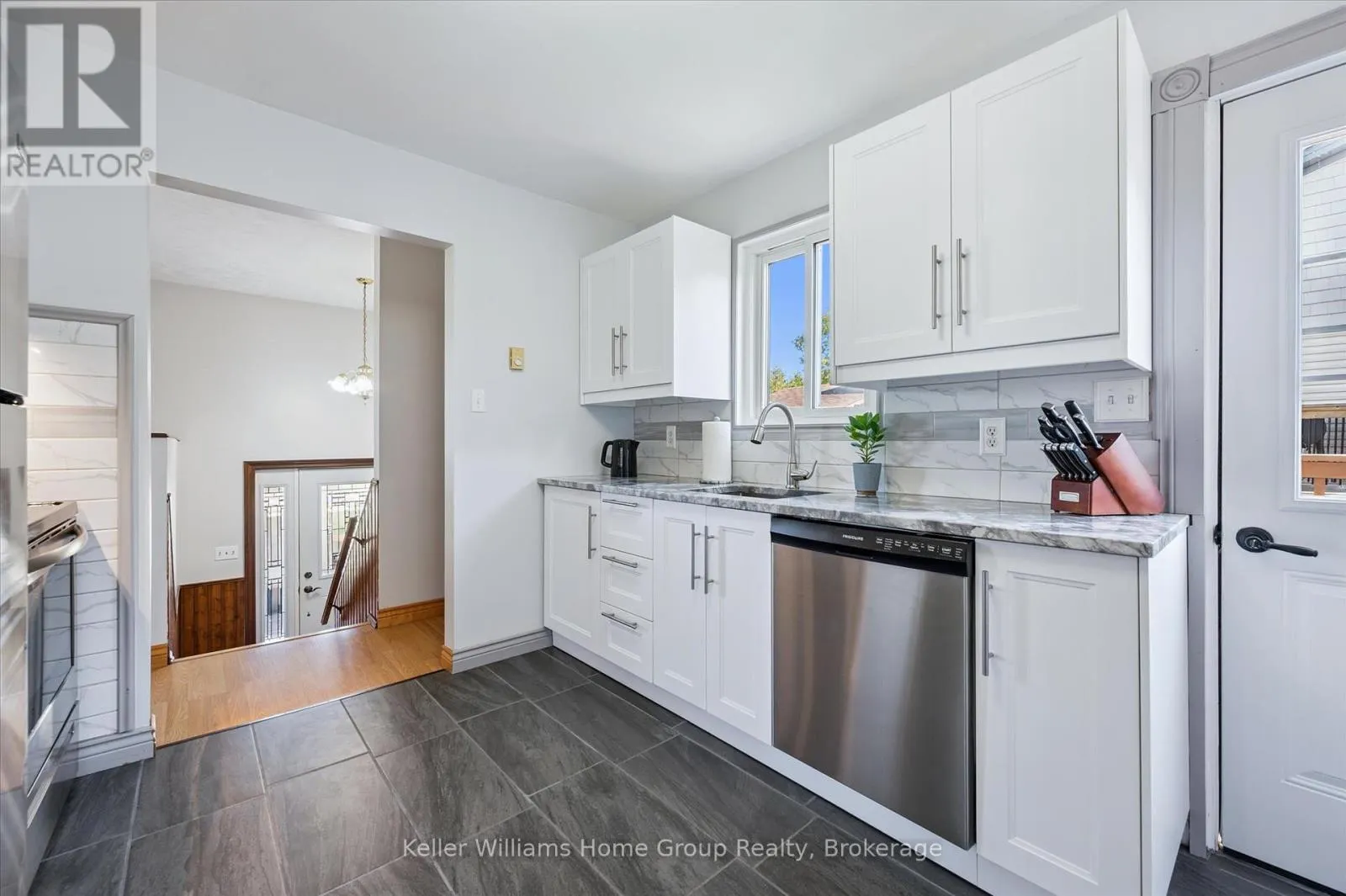 230 GORDON STREET