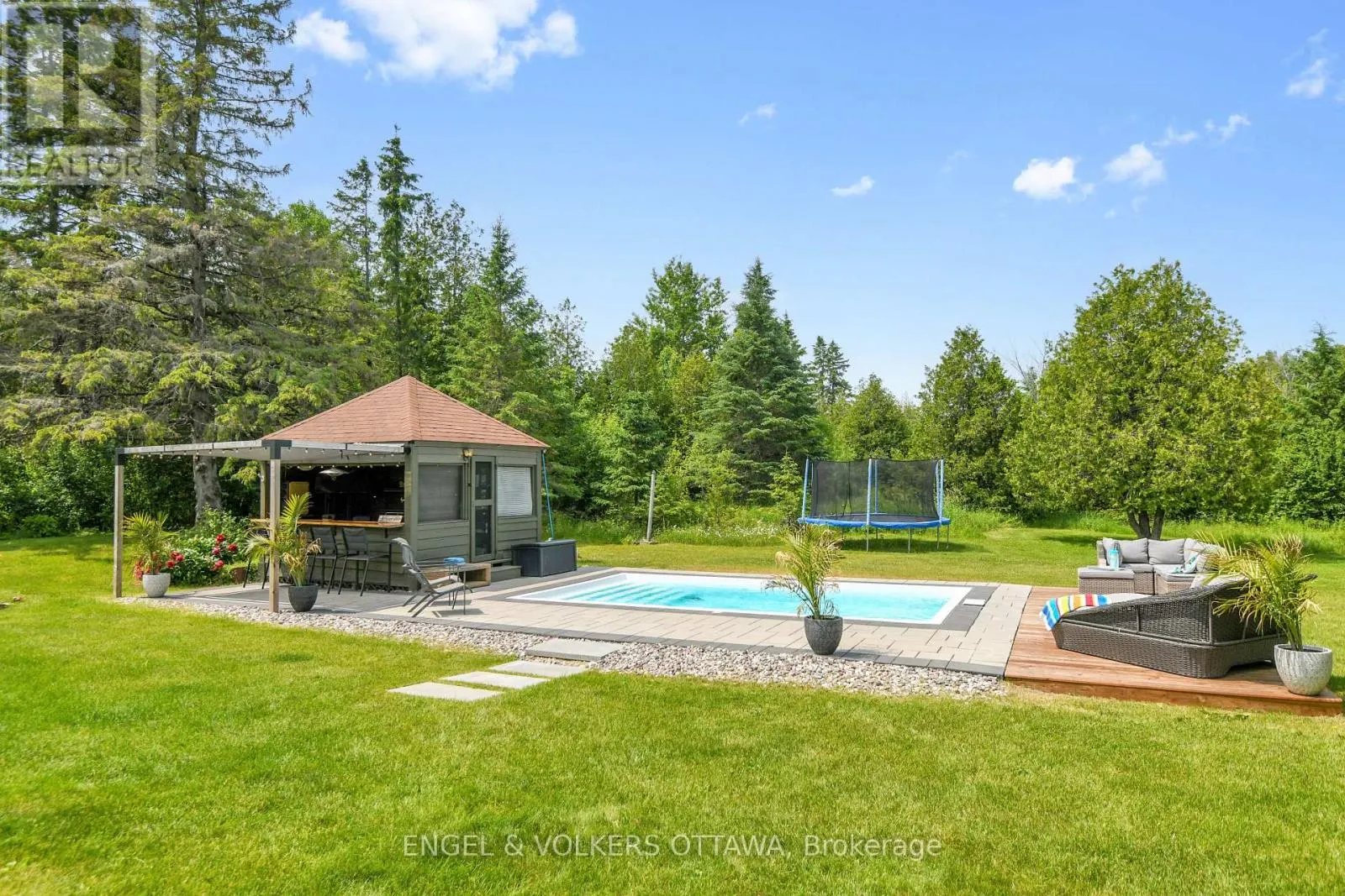 102 DELANEY DRIVE