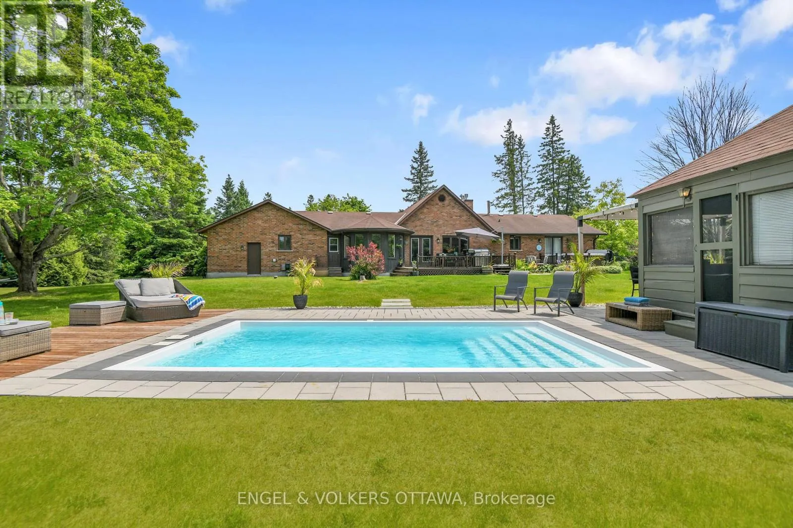 102 DELANEY DRIVE