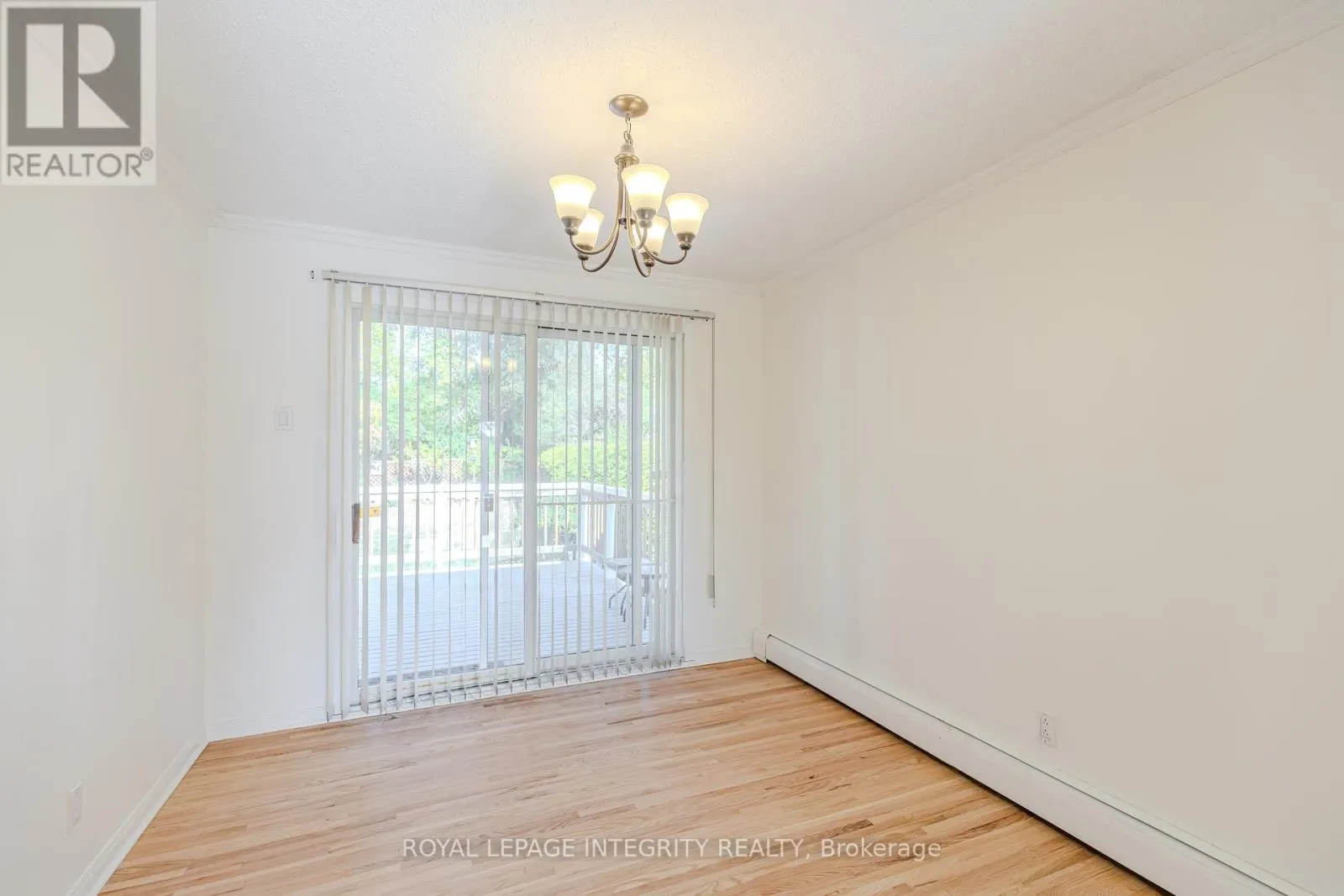 135 DESMOND AVENUE