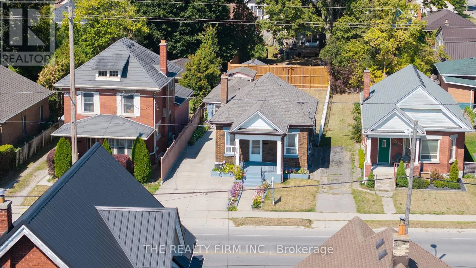 1118 TRAFALGAR STREET