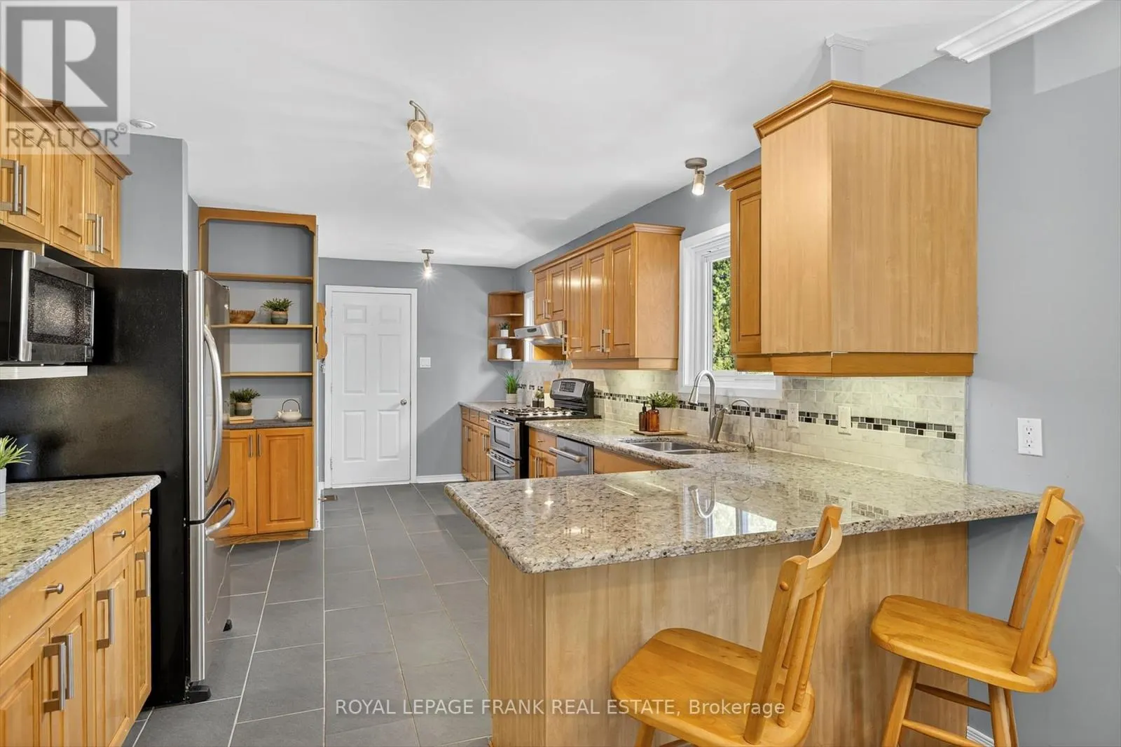 257 ARNOTT DRIVE