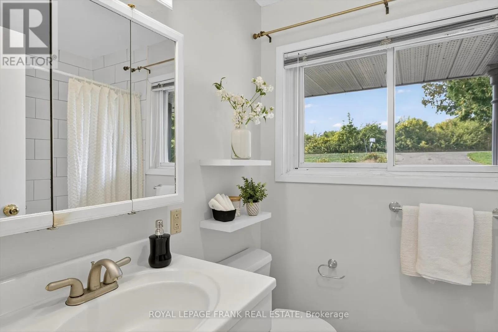257 ARNOTT DRIVE