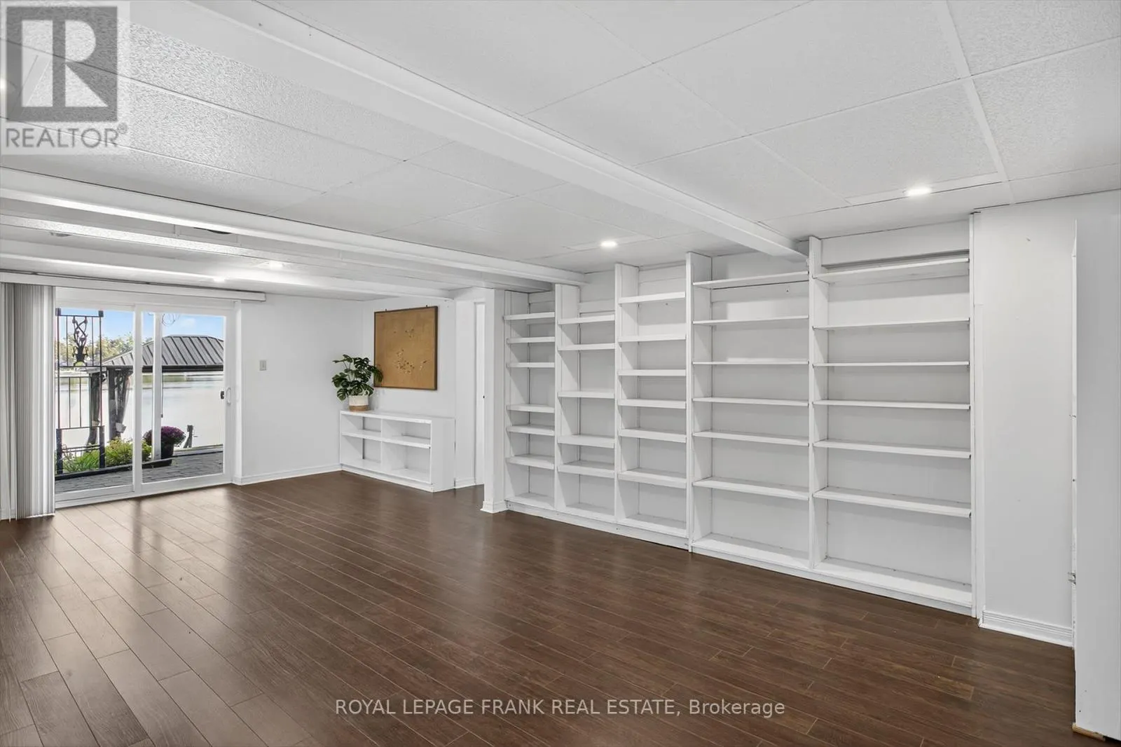 257 ARNOTT DRIVE