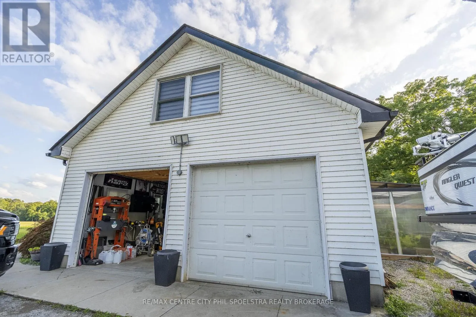 7496 DECKER DRIVE