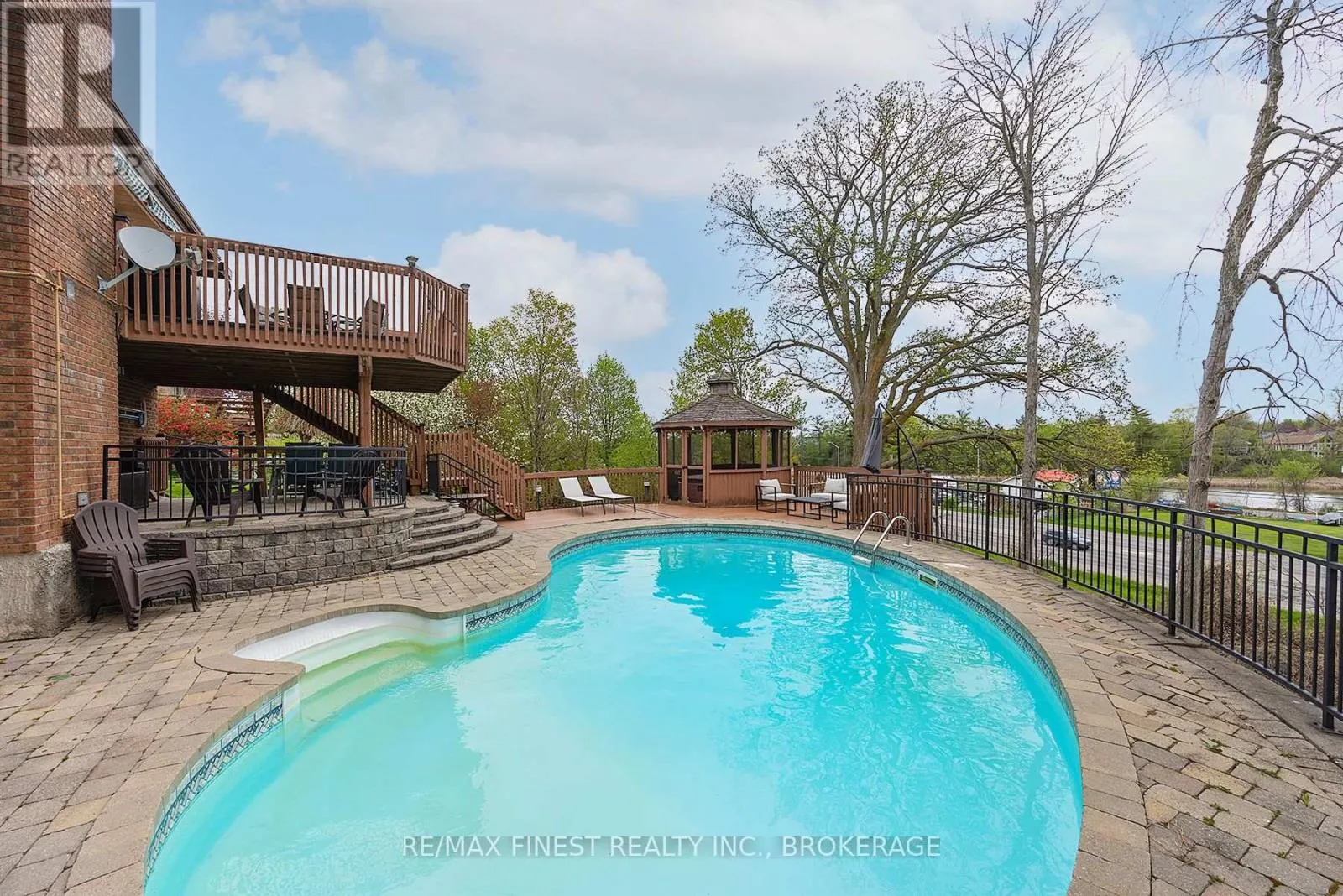 593 FOREST HILL DRIVE