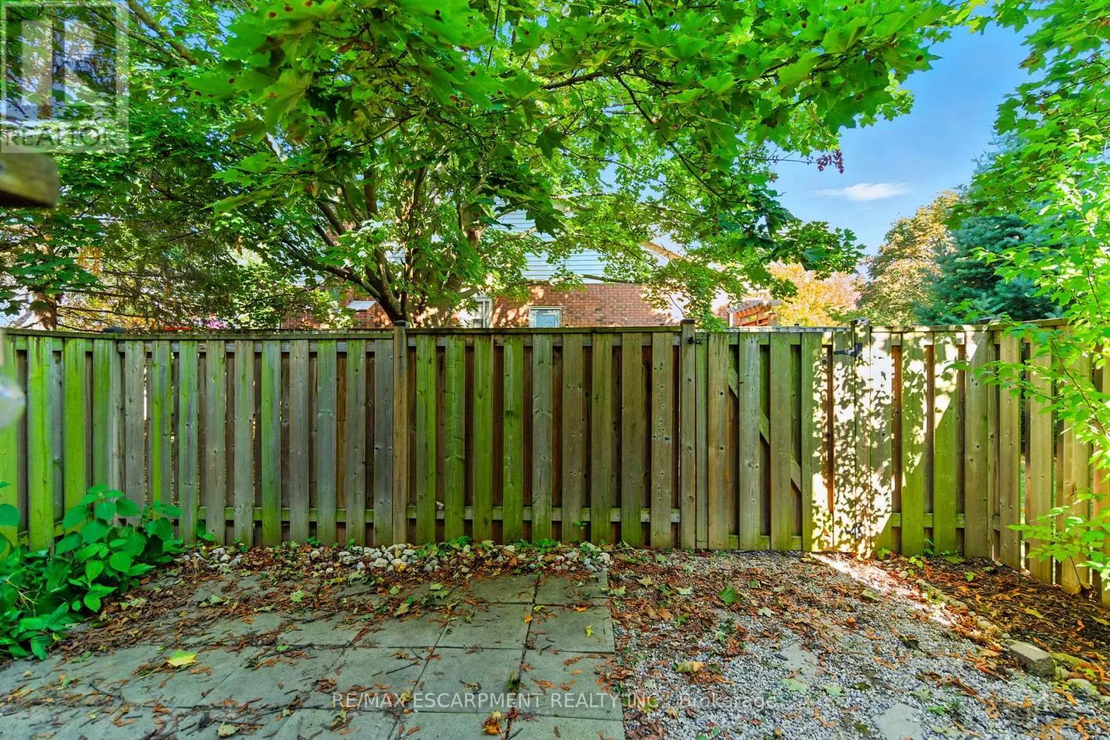 18 - 79 BRAEHEID AVENUE