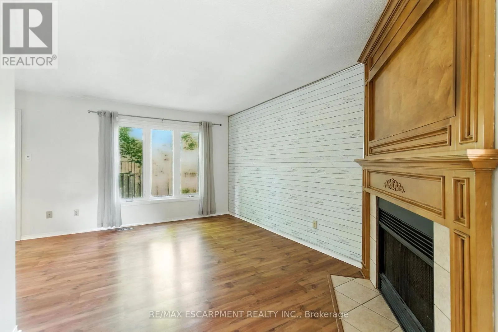 18 - 79 BRAEHEID AVENUE