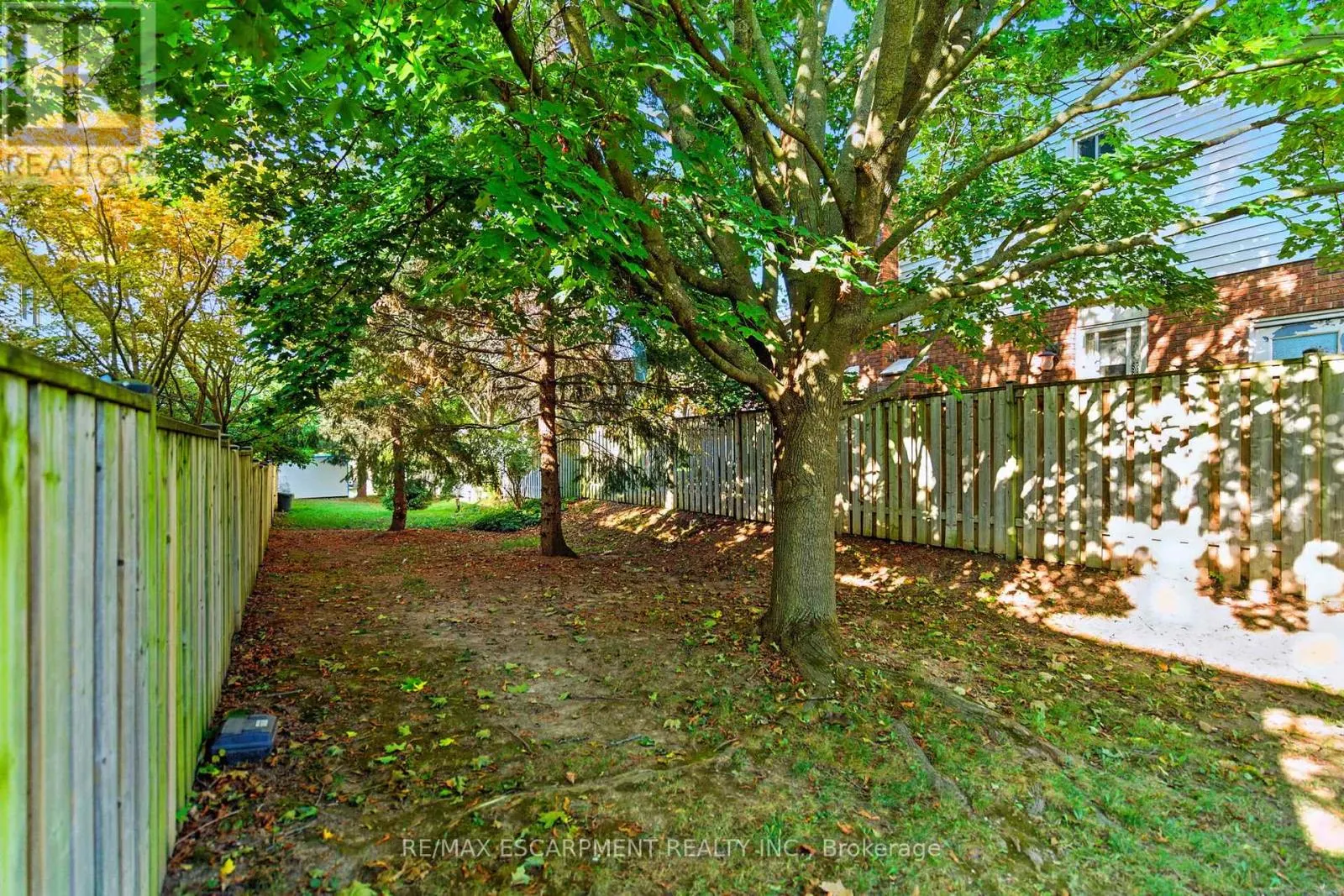 18 - 79 BRAEHEID AVENUE