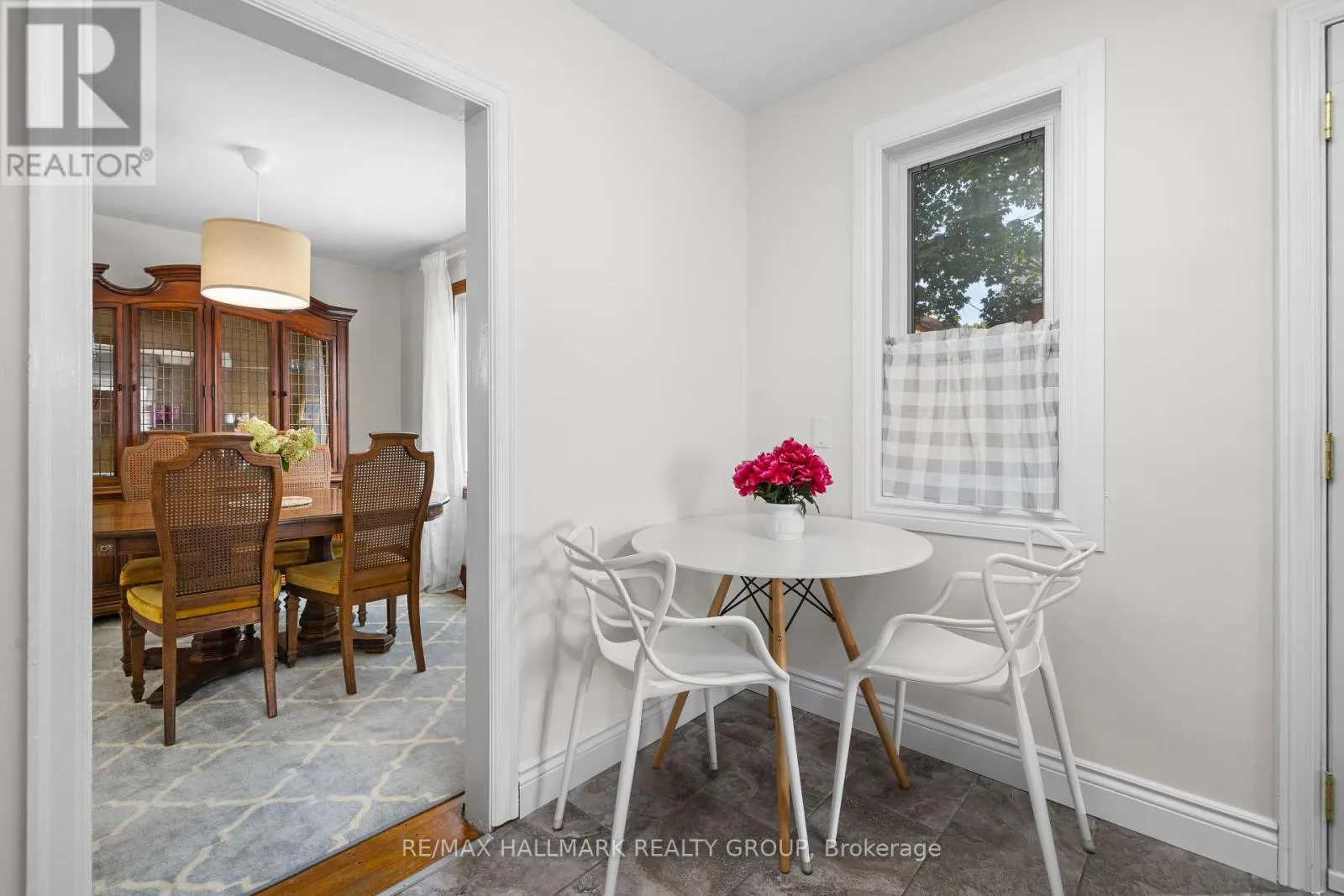 337 HINTON AVENUE S