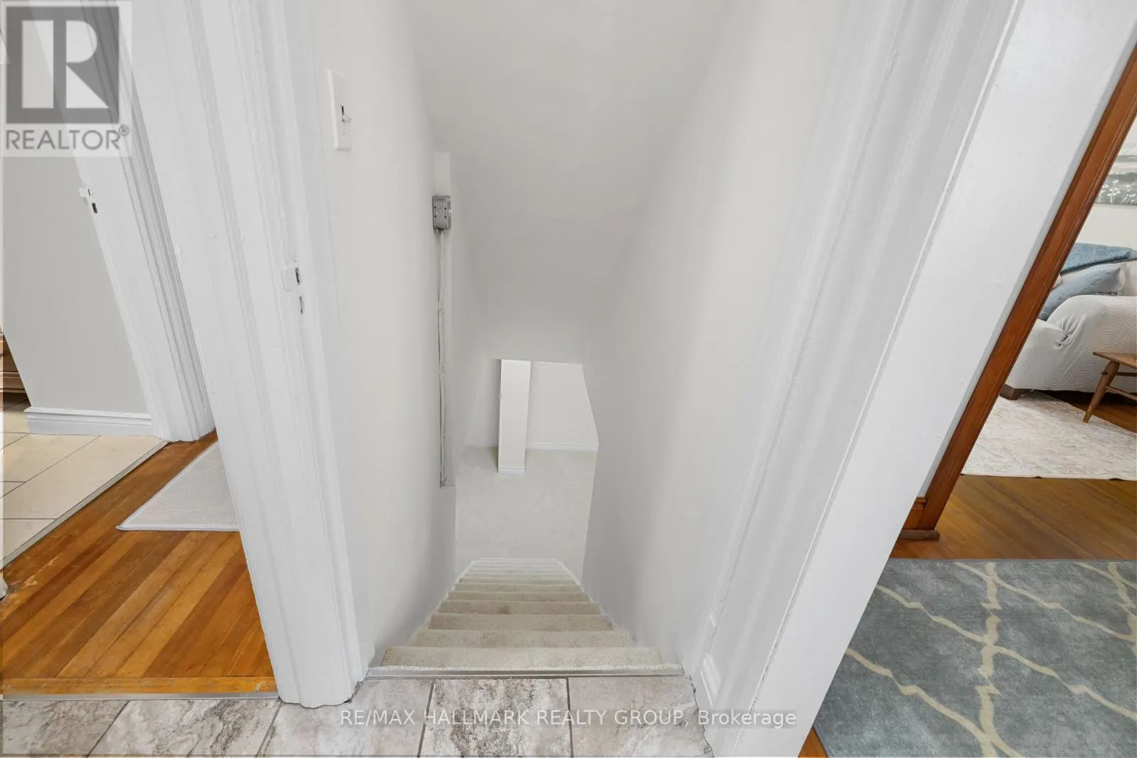 337 HINTON AVENUE S
