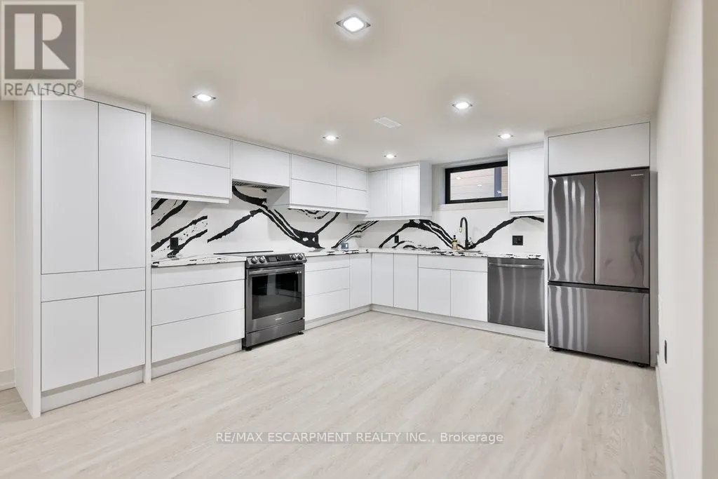 55 WEST 22ND STREET