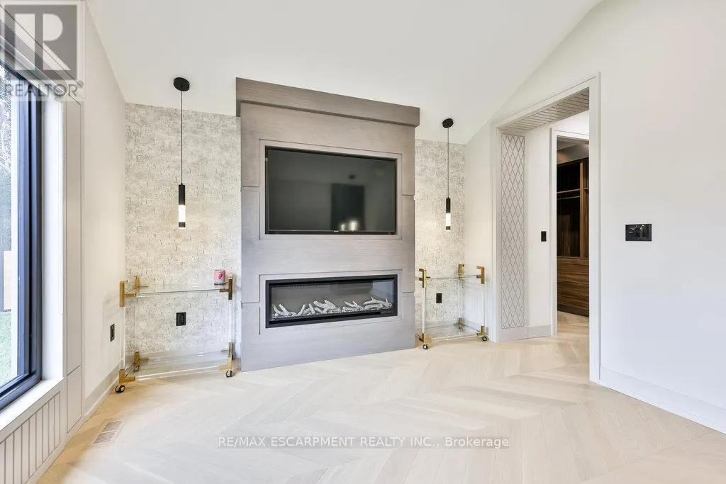 55 WEST 22ND STREET