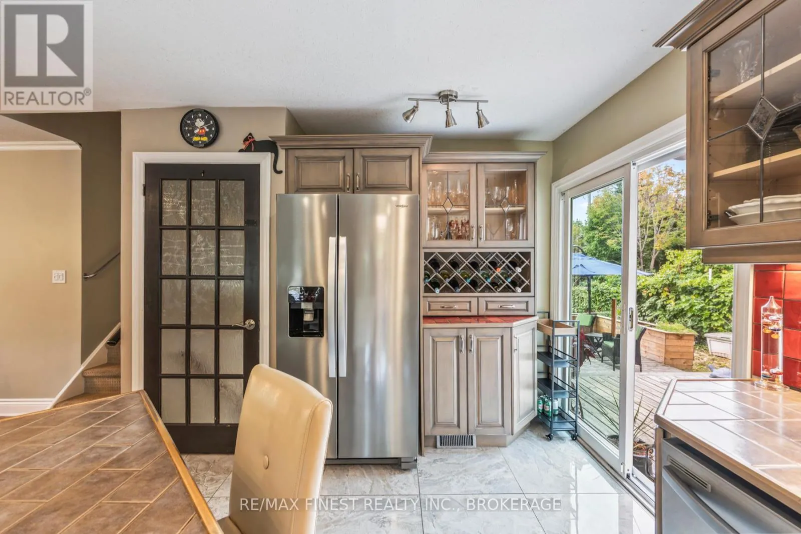 895 BRODIE AVENUE