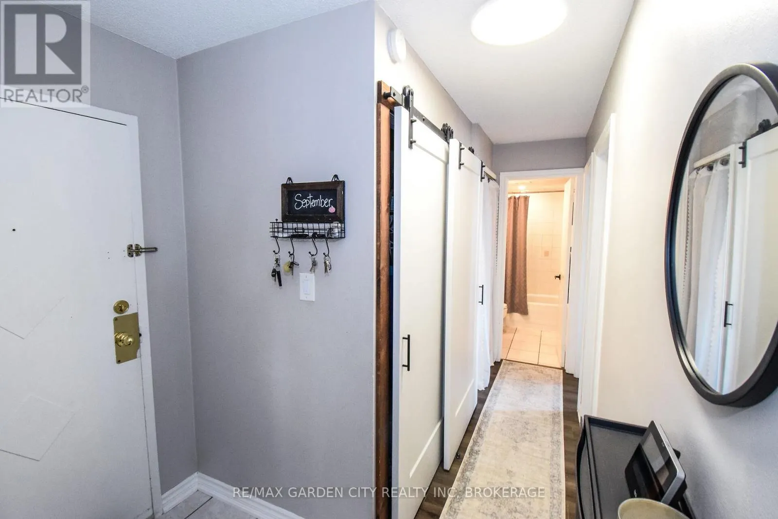 811 - 75 GLENBURN COURT, #811