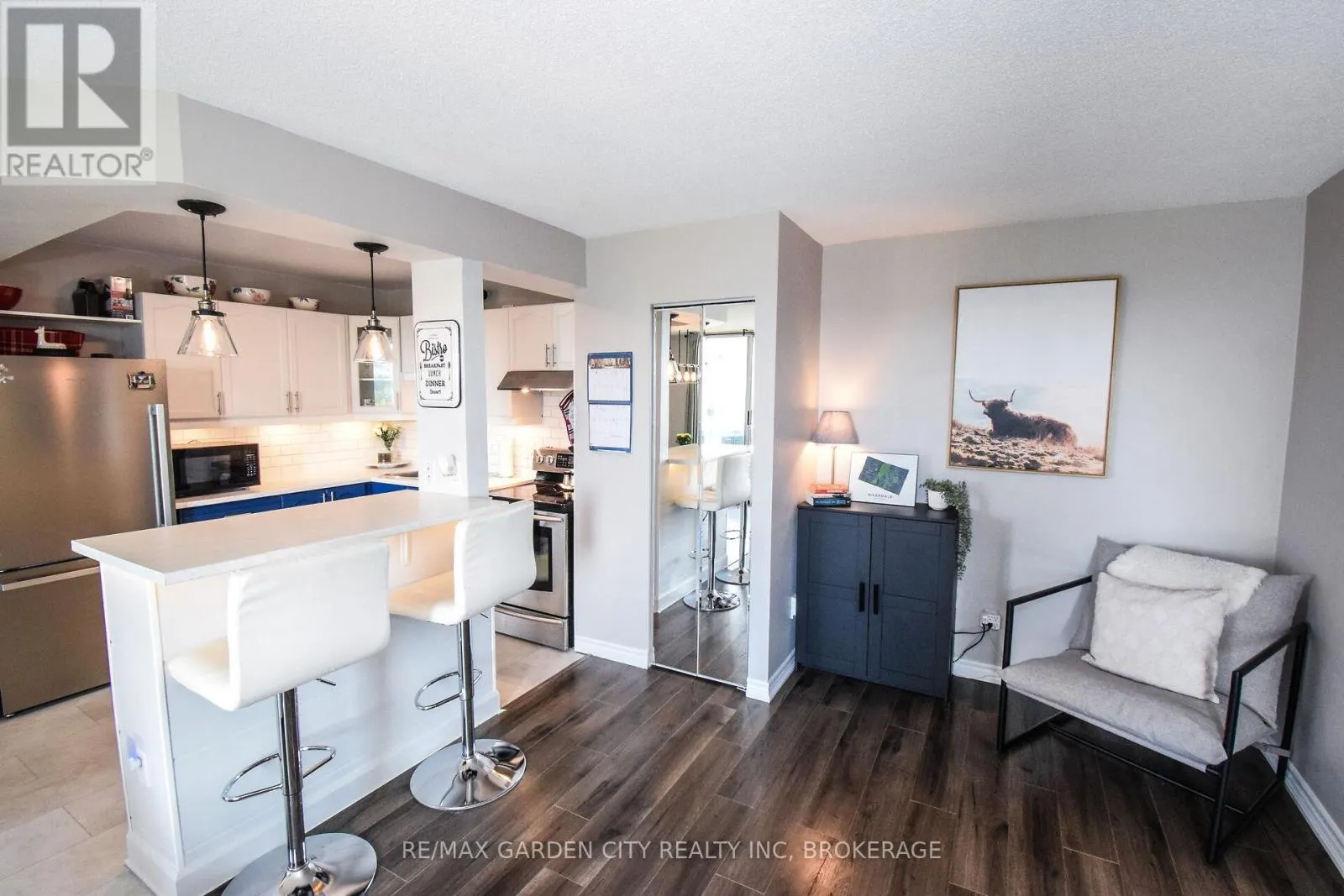 811 - 75 GLENBURN COURT, #811
