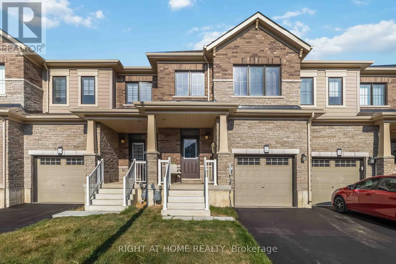 122 GRANVILLE CRESCENT
