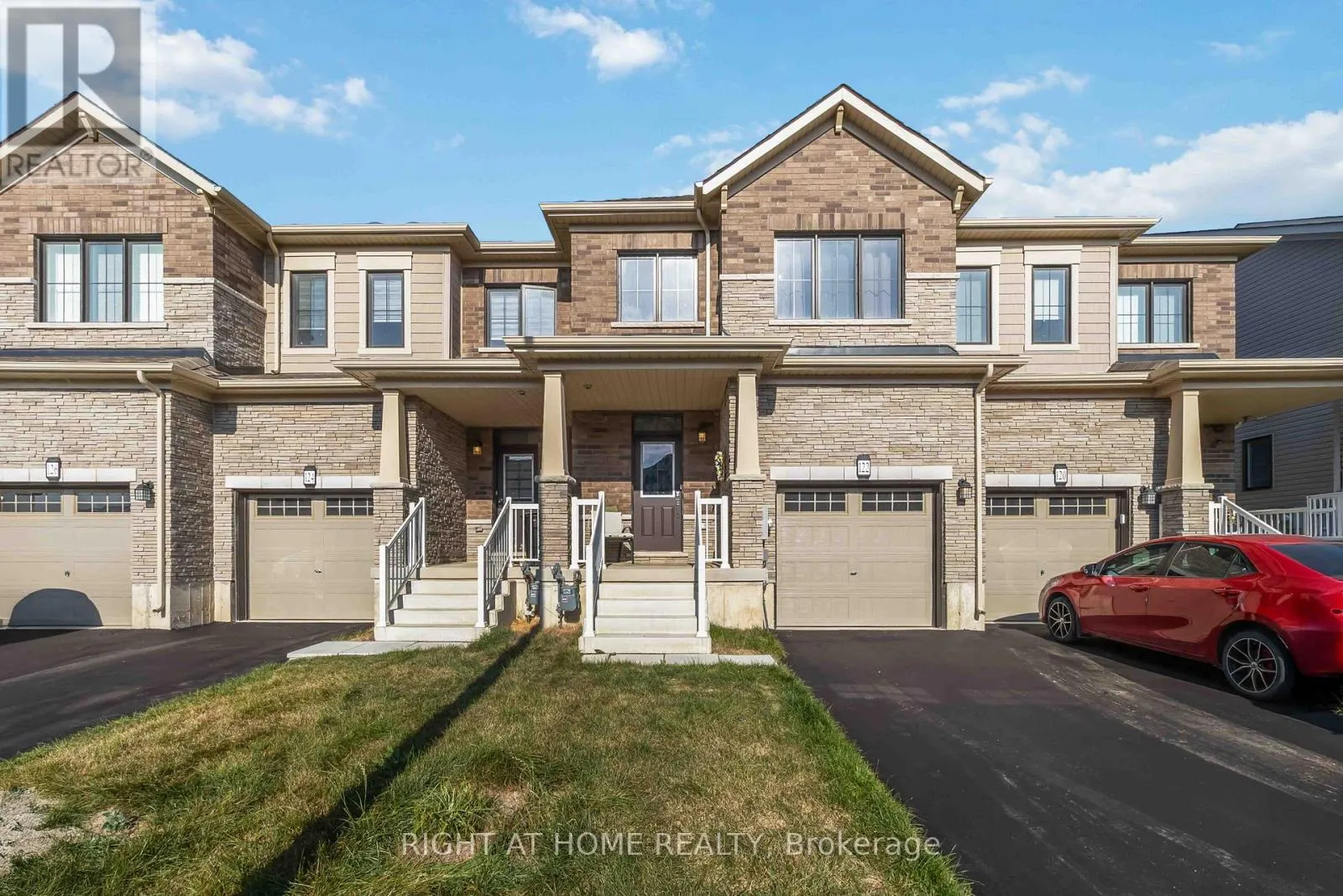 122 GRANVILLE CRESCENT