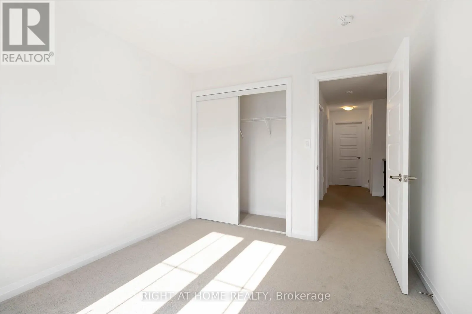 122 GRANVILLE CRESCENT