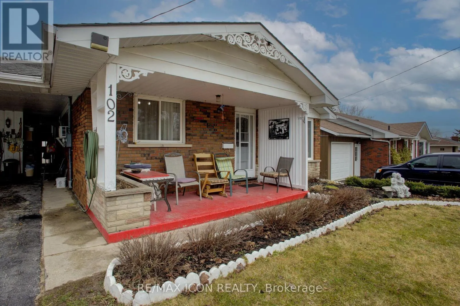 102 BYELAND DRIVE