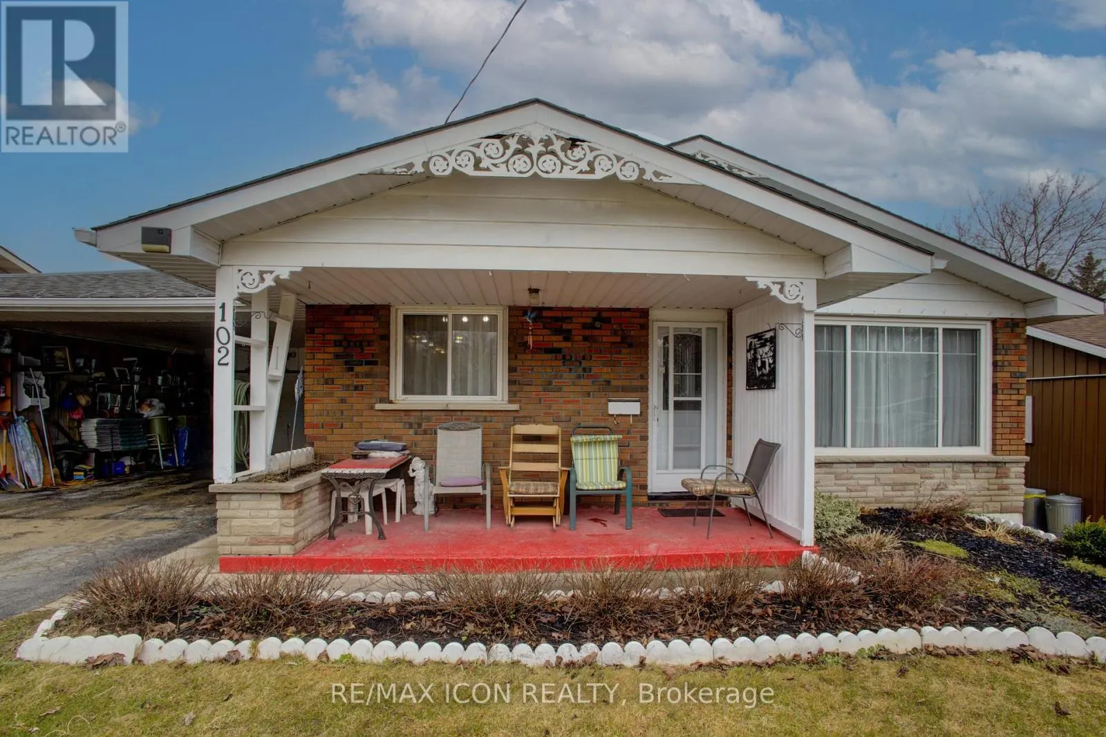 102 BYELAND DRIVE