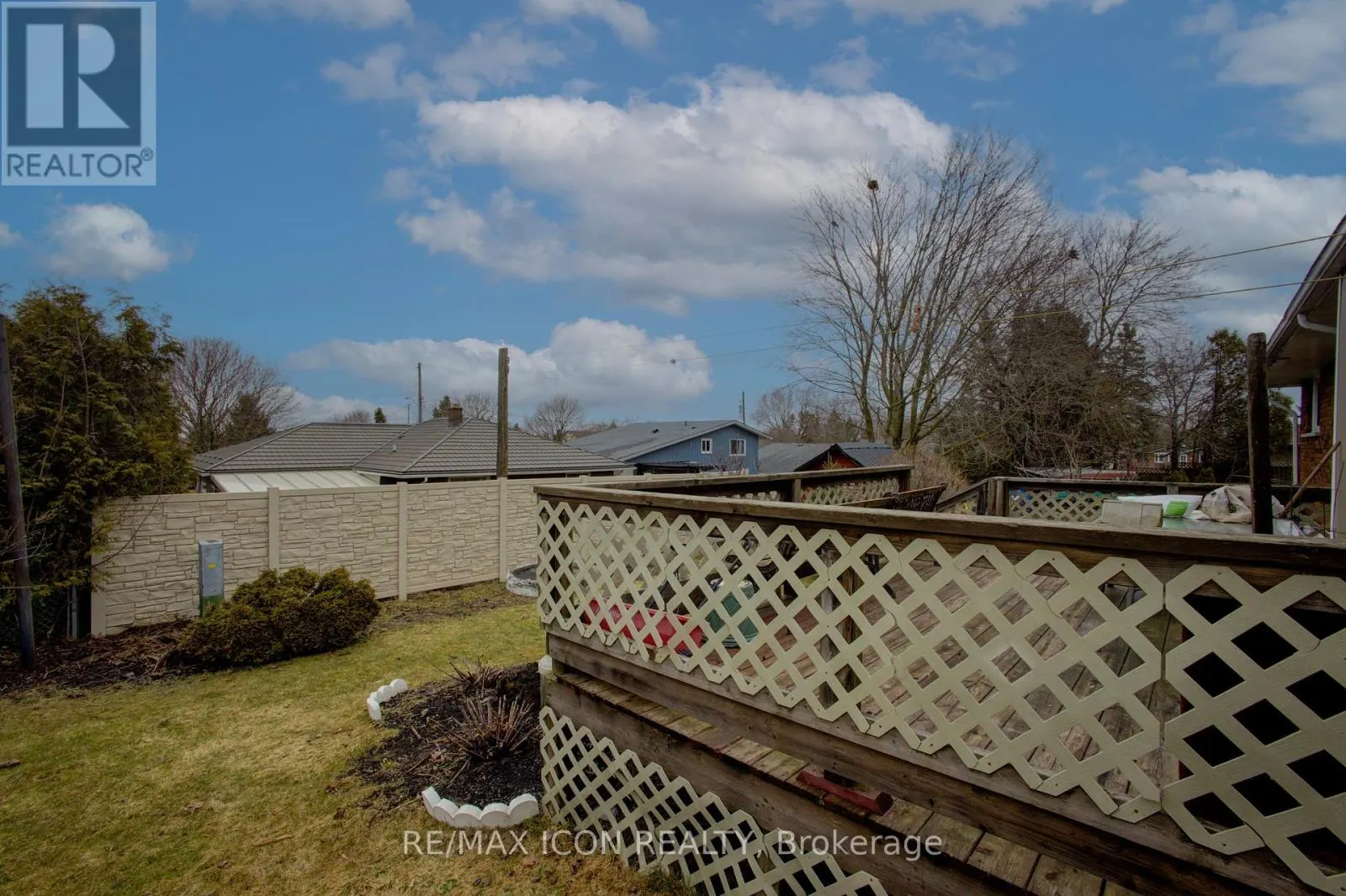 102 BYELAND DRIVE