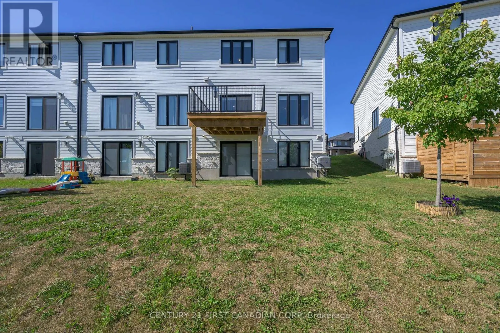 3612 SOUTHBRIDGE AVENUE