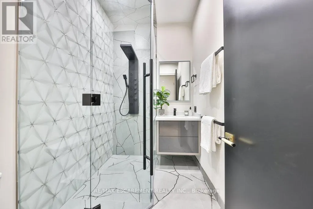 55 WEST 22ND STREET