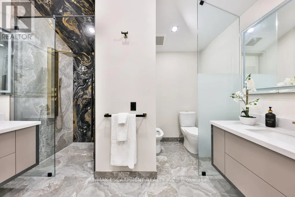 55 WEST 22ND STREET