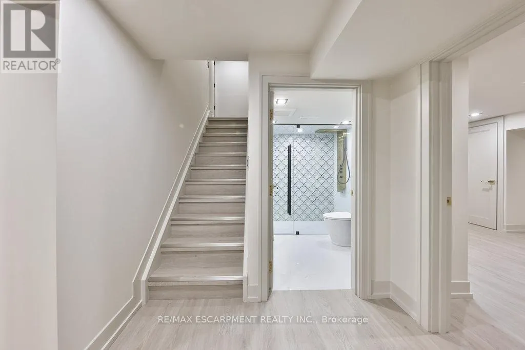 55 WEST 22ND STREET