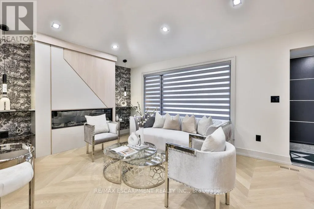 55 WEST 22ND STREET