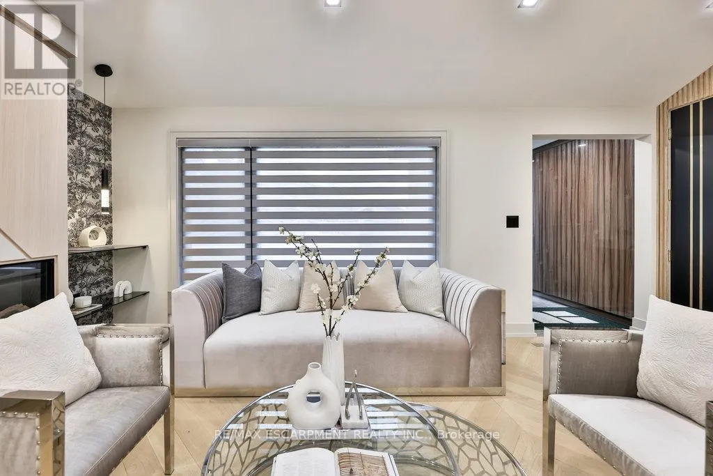 55 WEST 22ND STREET